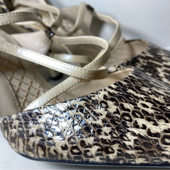 Vintage XOXO snakeskin heels - Picture 3 of 7